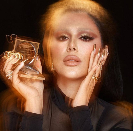 Empowered Face Gloss Highlighting Dew