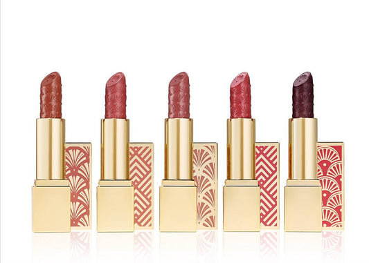 Magical illusions lip set