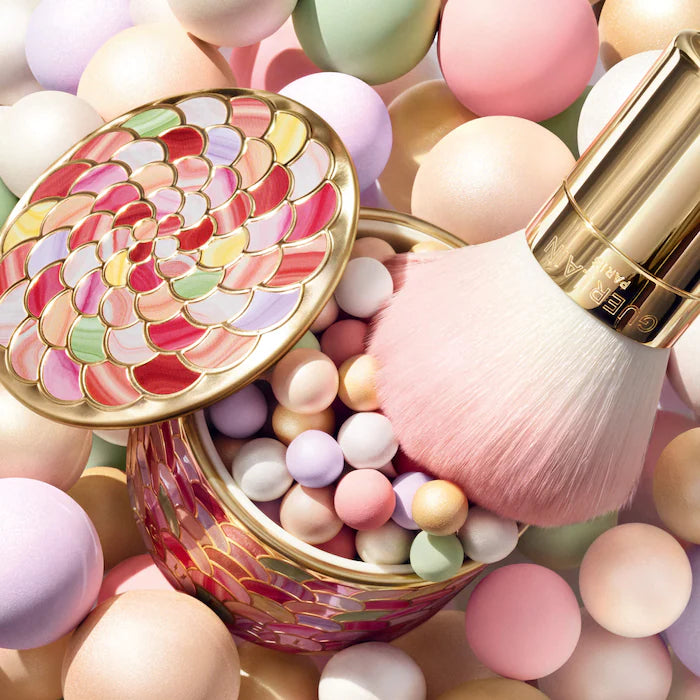 MÉTÉORITES SETTING & FINISHING PEARLS OF POWDER