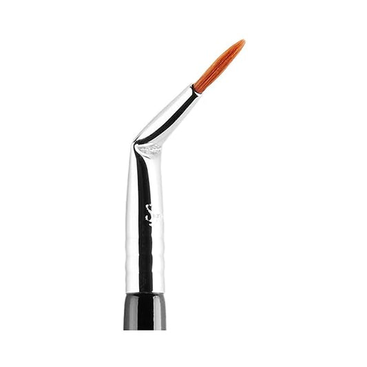 B12 Bent Liner Makeup Brush