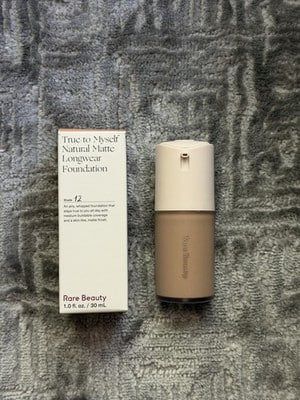 rare beauty True to Myself Natural Matte Longwear Foundation